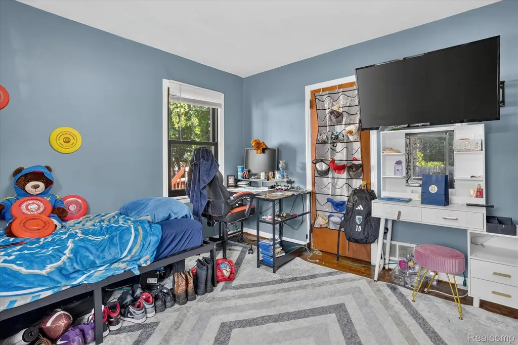 422 N Francis Avenue Lansing City MI 48912