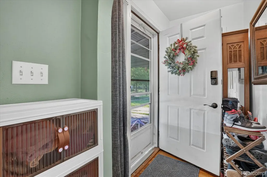 422 N Francis Avenue Lansing City MI 48912