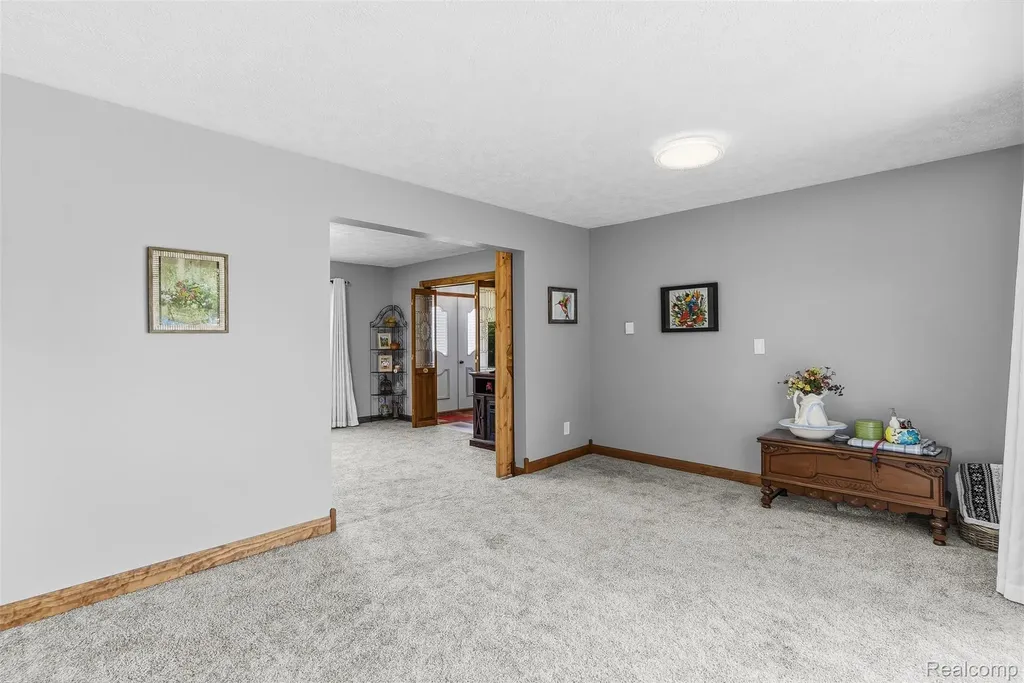 8612 Monroe Road Vernon Village MI 48429