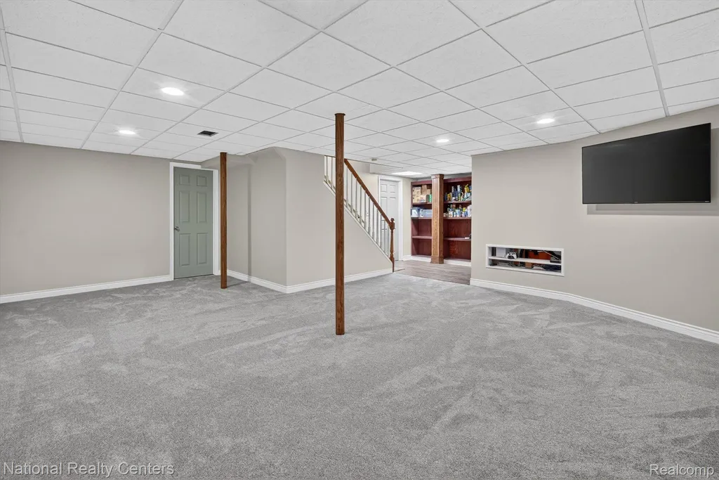 22523 Sheridan Street Dearborn City MI 48128