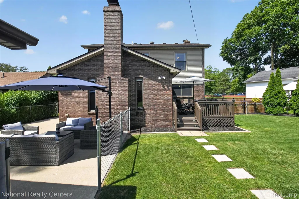 22523 Sheridan Street Dearborn City MI 48128