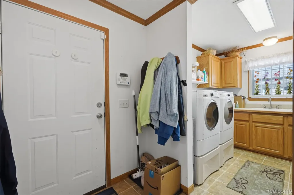 11979 Cedarbrook Drive Green Oak Township MI 48178