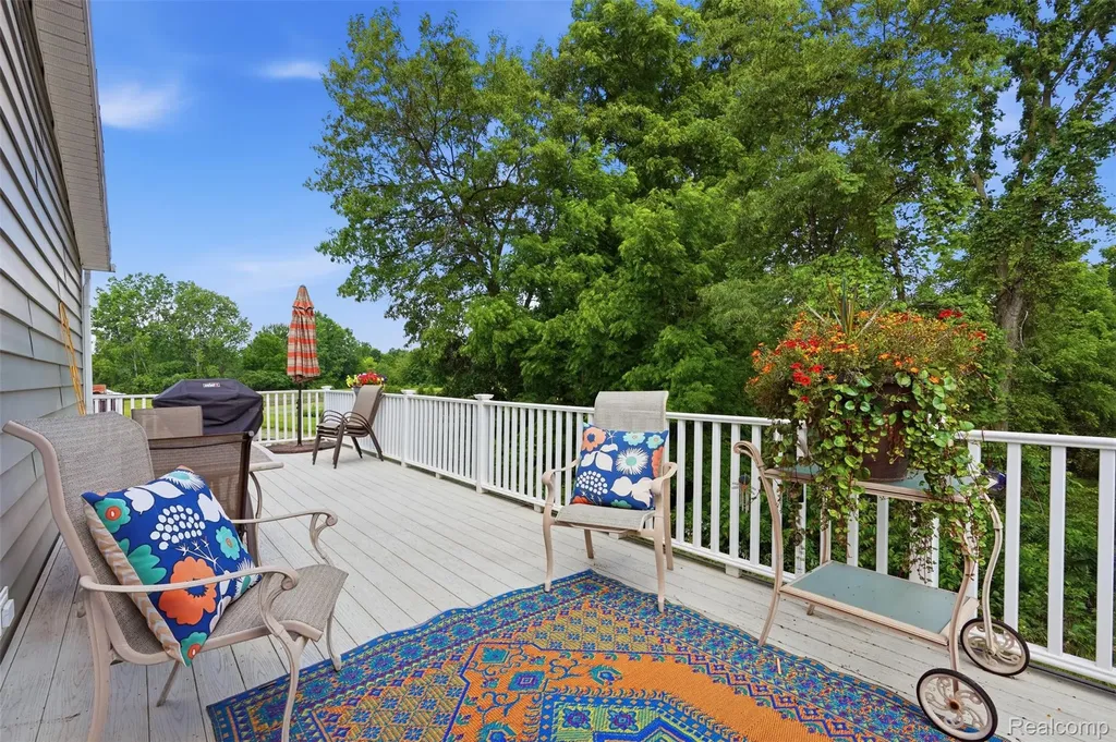 11979 Cedarbrook Drive Green Oak Township MI 48178