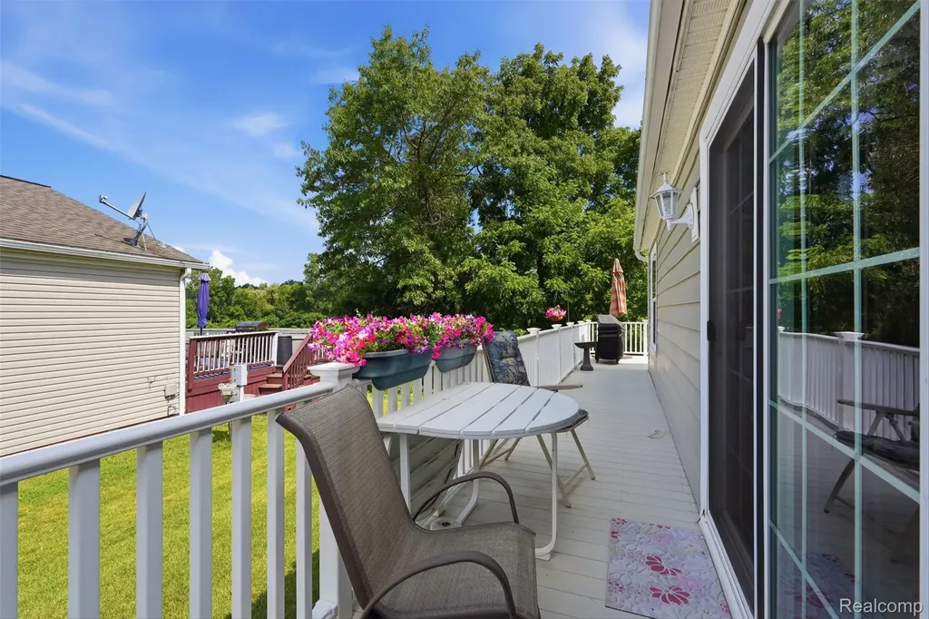 11979 Cedarbrook Drive Green Oak Township MI 48178