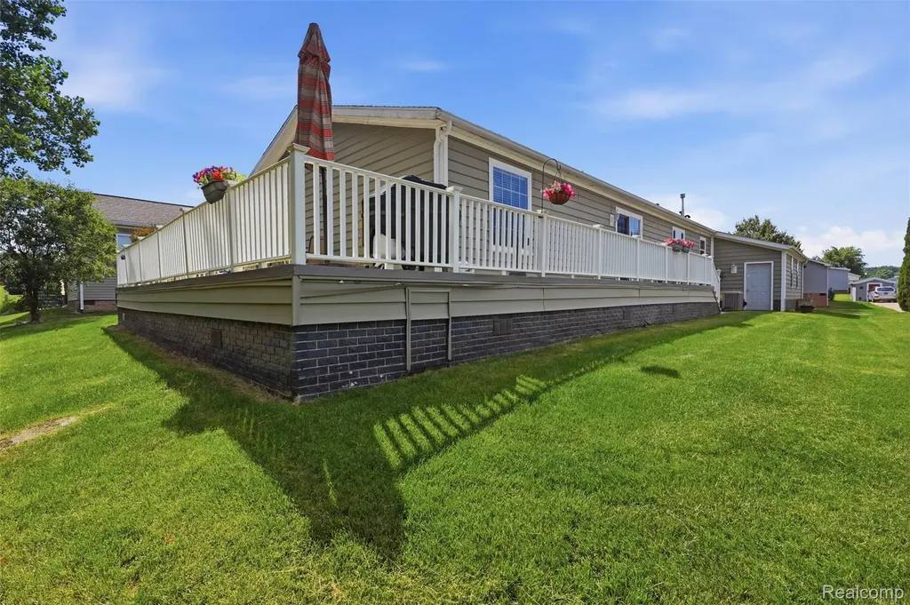 11979 Cedarbrook Drive Green Oak Township MI 48178