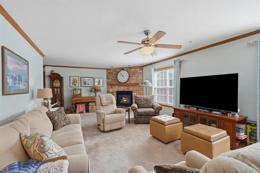 11979 Cedarbrook Drive Green Oak Township MI 48178