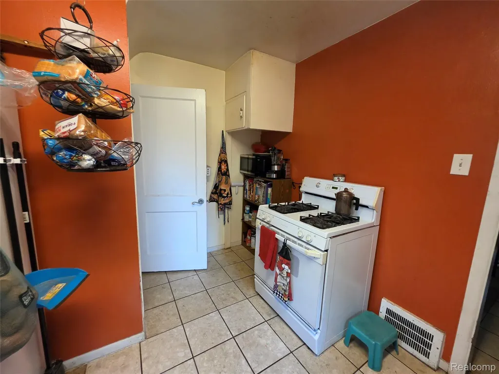 15832 Griggs Street Detroit City MI 48238