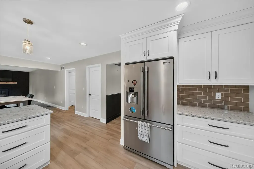 9664 Alger Drive Brighton Township MI 48114