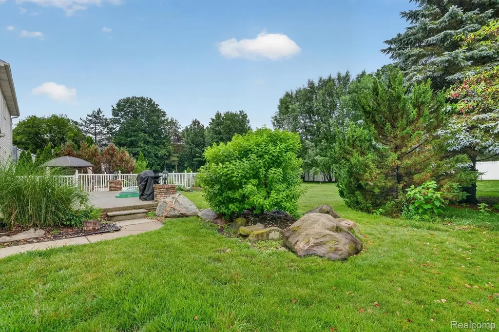 9664 Alger Drive Brighton Township MI 48114
