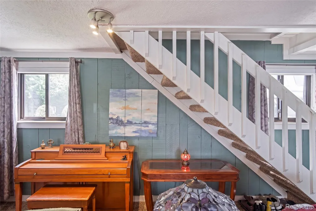10075 Graham Drive Springfield Charter Township MI 48348