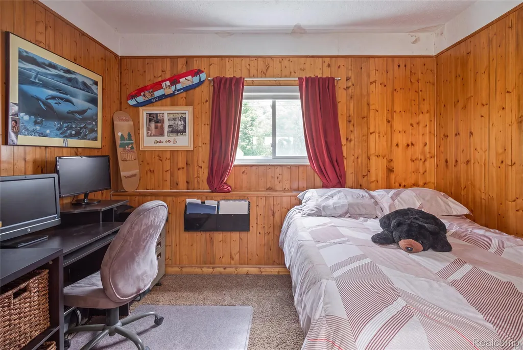10075 Graham Drive Springfield Charter Township MI 48348