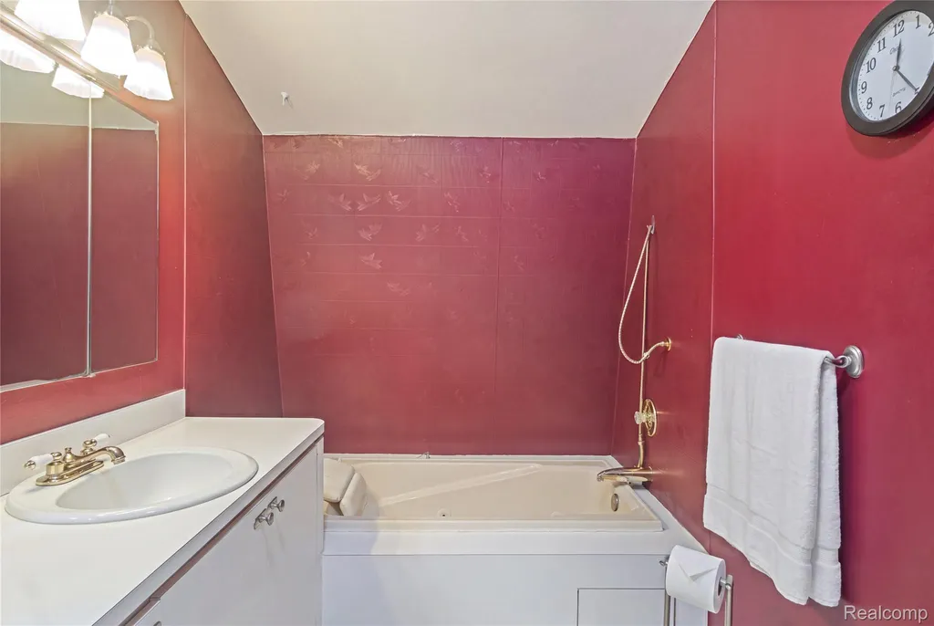 10075 Graham Drive Springfield Charter Township MI 48348