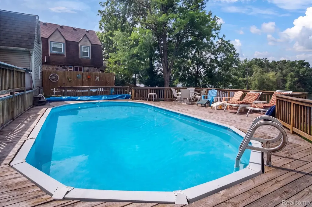 10075 Graham Drive Springfield Charter Township MI 48348