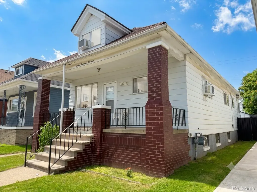 12019 Sobieski Street Hamtramck City MI 48212