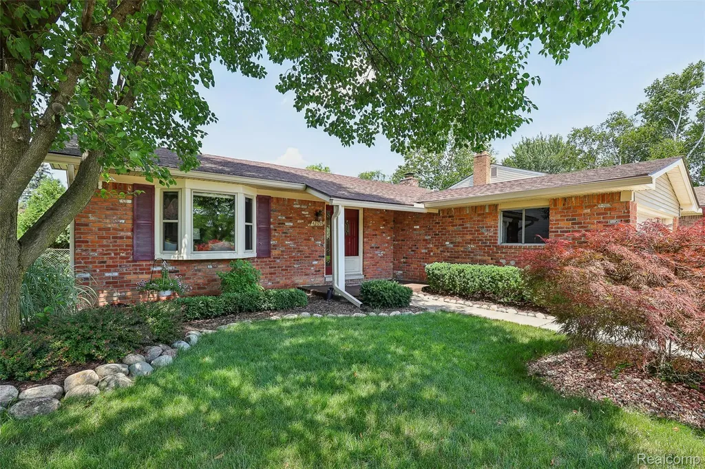 42698 Keystone Lane Canton Charter Township MI 48187
