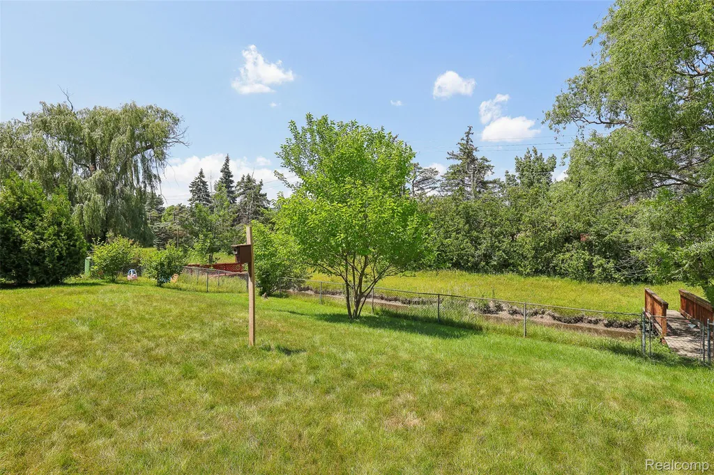 42698 Keystone Lane Canton Charter Township MI 48187