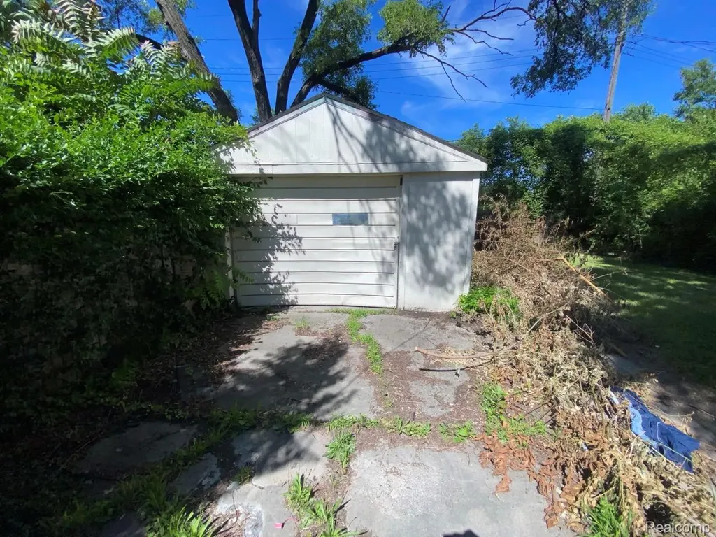17151 Fenmore Street Detroit City MI 48235