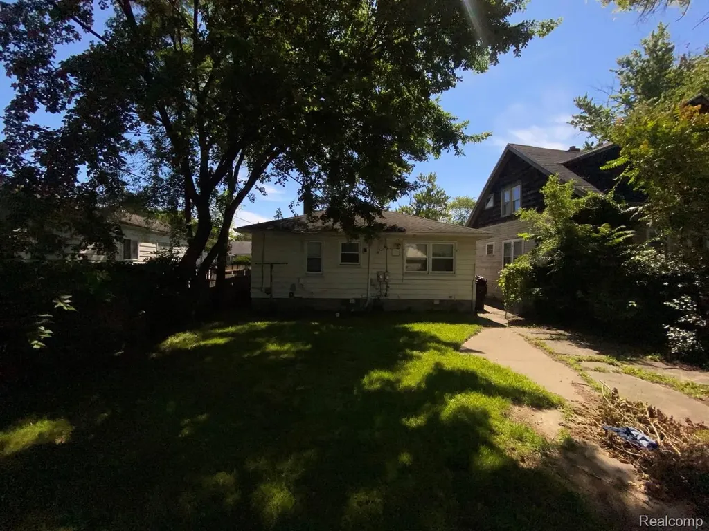 17151 Fenmore Street Detroit City MI 48235