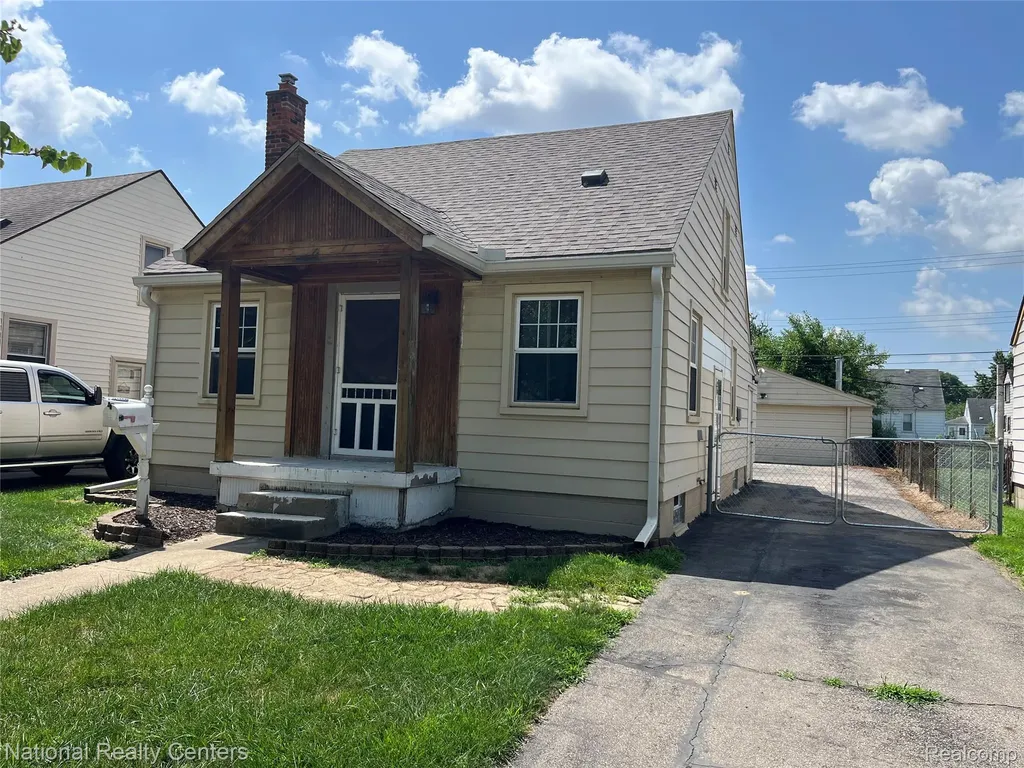 25711 Hopkins Street Dearborn Heights City MI 48125