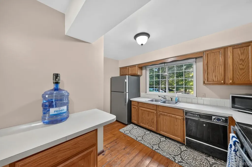 4430 N Center Road Genesee Charter Township MI 48506