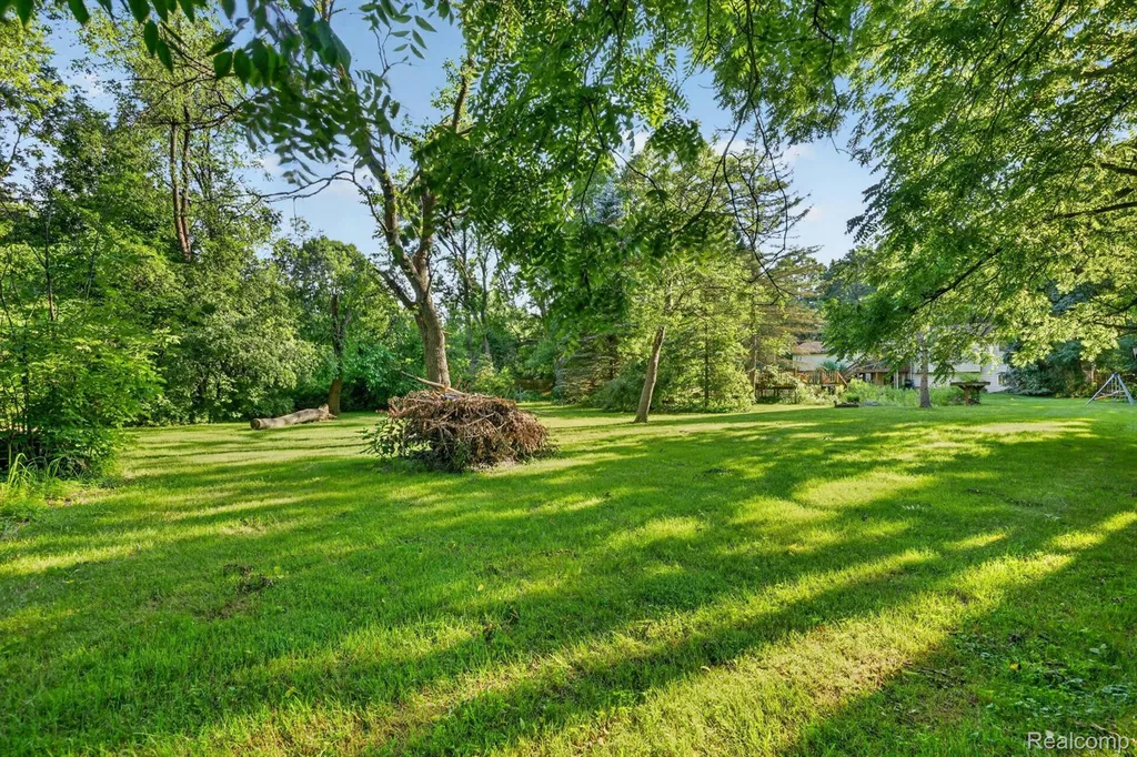 4430 N Center Road Genesee Charter Township MI 48506