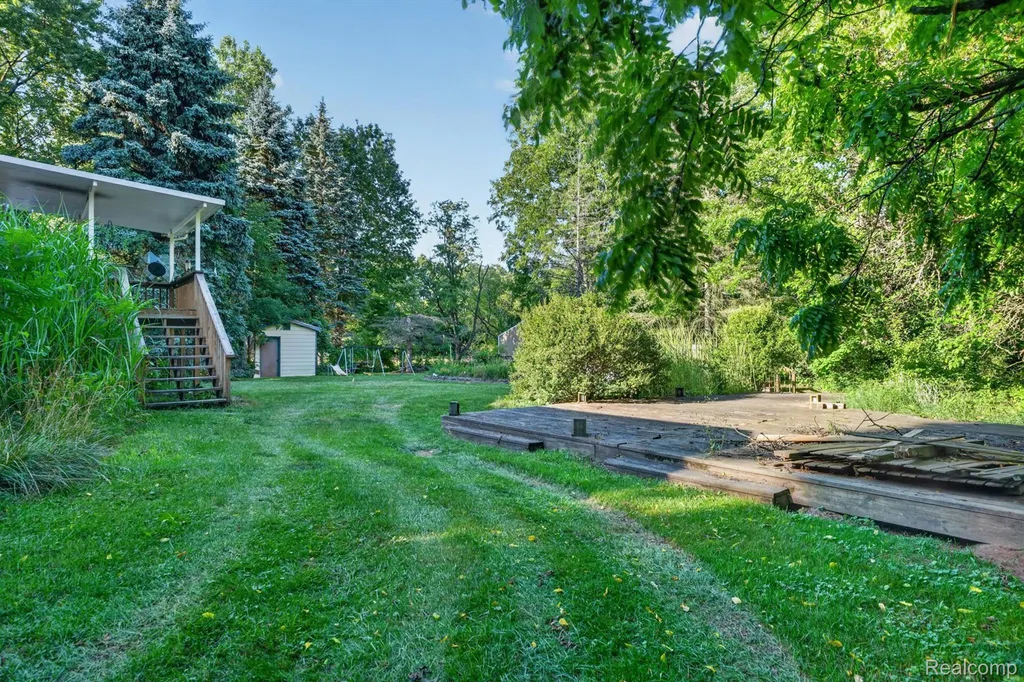 4430 N Center Road Genesee Charter Township MI 48506