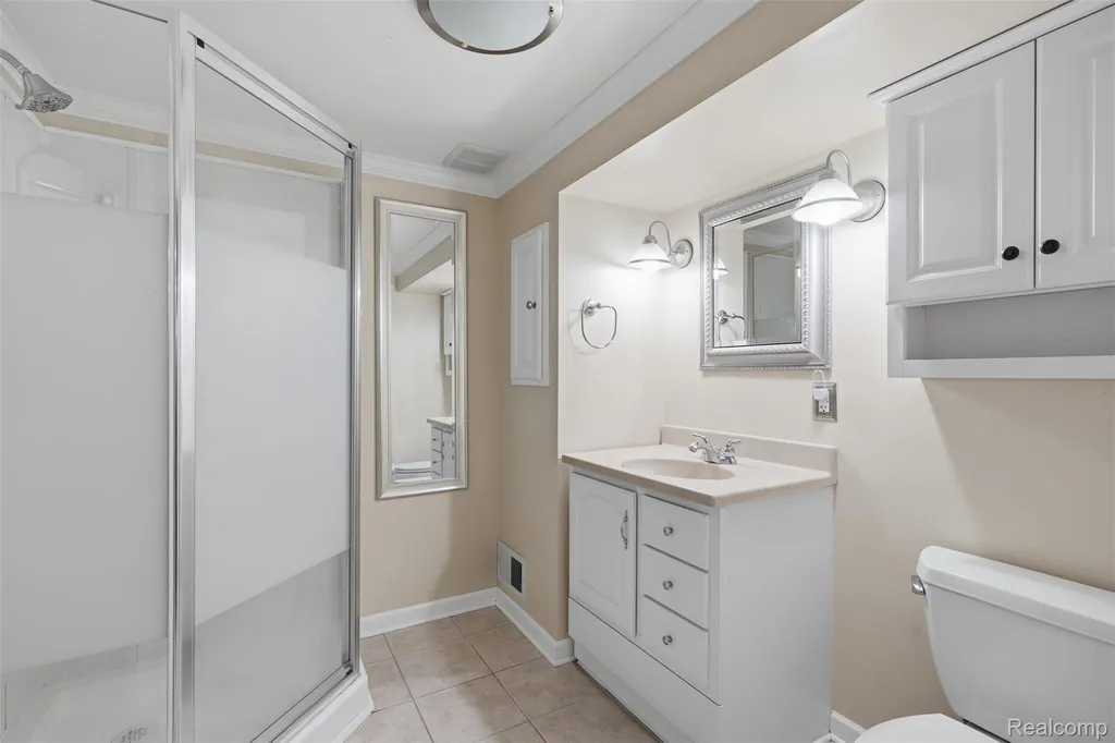 29971 Leona Street Garden City City MI 48135