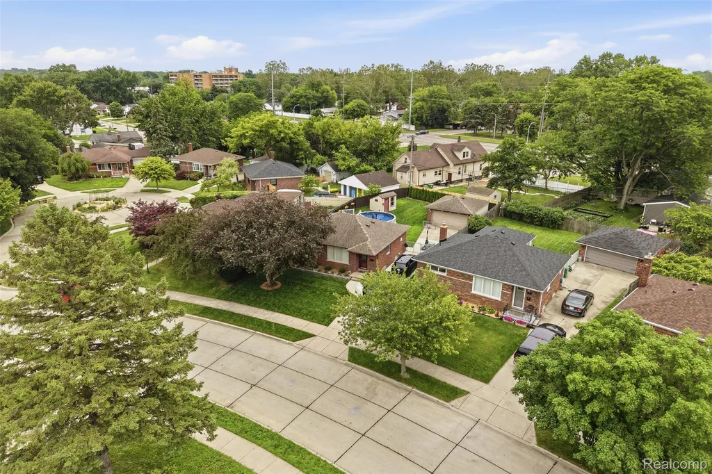 29971 Leona Street Garden City City MI 48135
