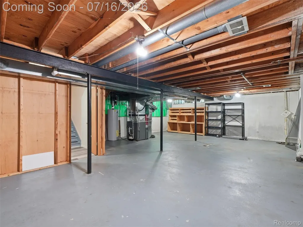 3056 Rolling Green Circle S Rochester Hills City MI 48309