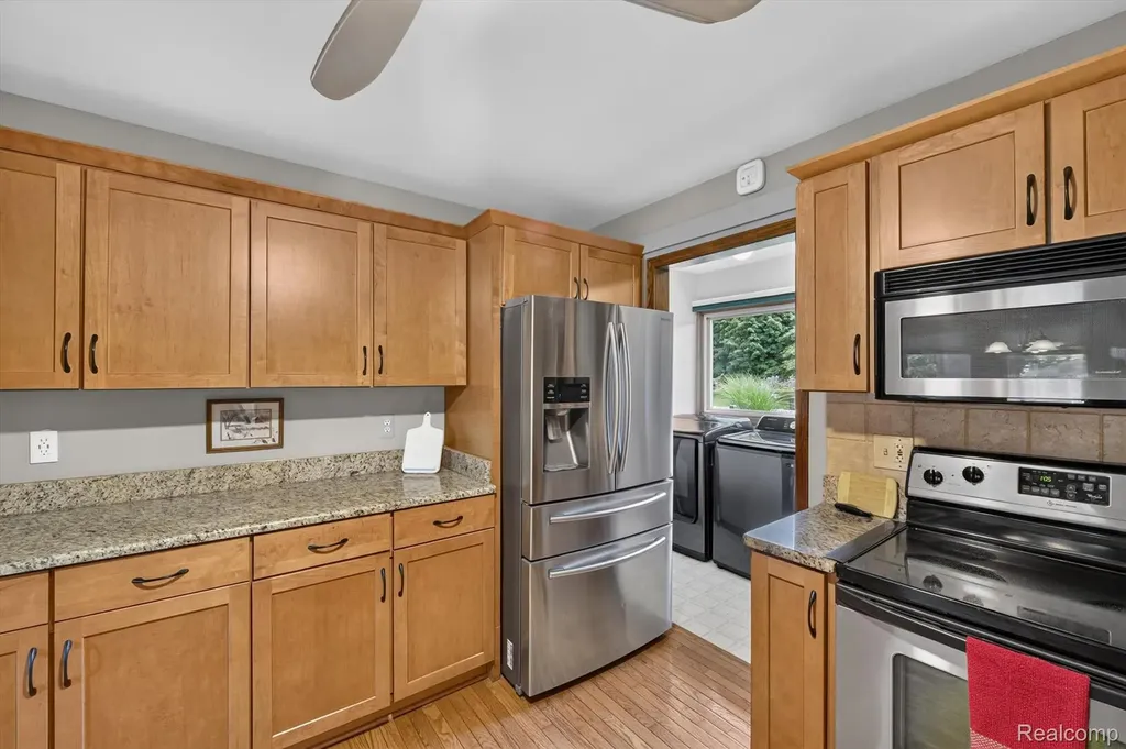 9968 Timothy Lane Green Oak Township MI 48178