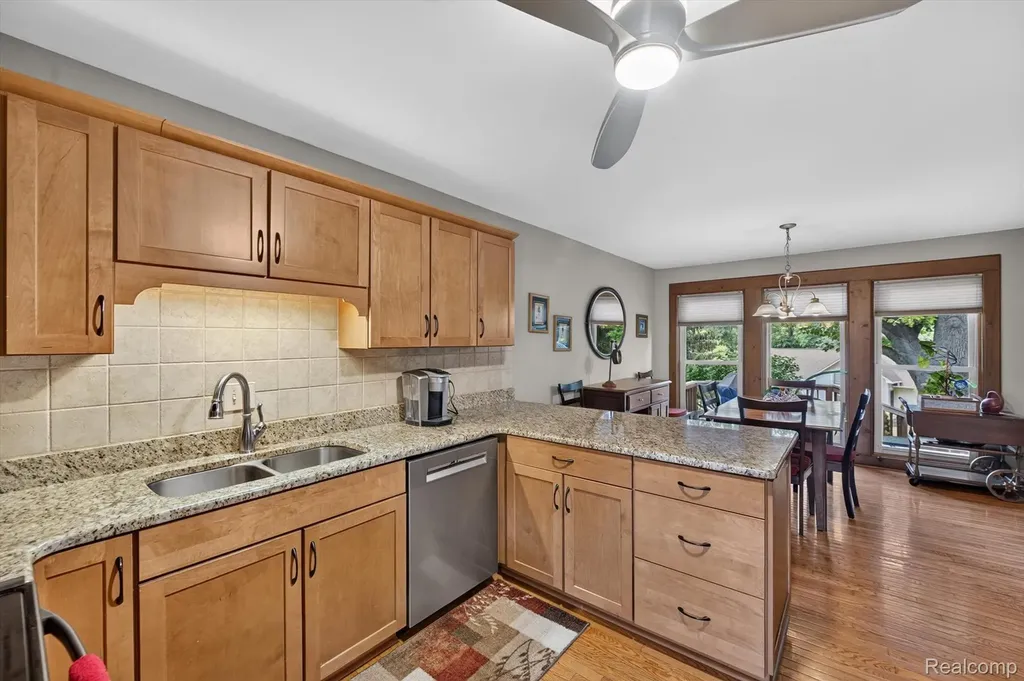 9968 Timothy Lane Green Oak Township MI 48178