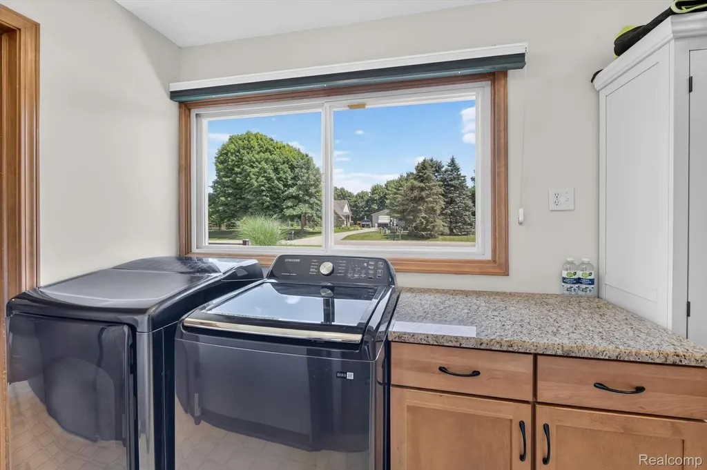 9968 Timothy Lane Green Oak Township MI 48178