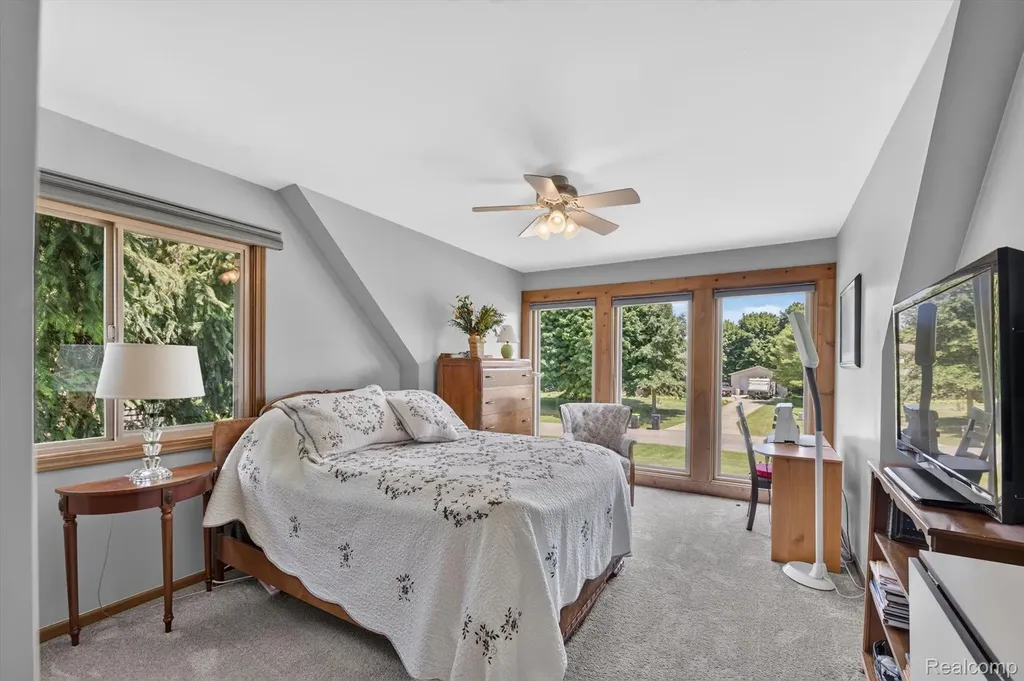 9968 Timothy Lane Green Oak Township MI 48178