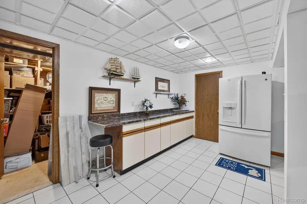9968 Timothy Lane Green Oak Township MI 48178
