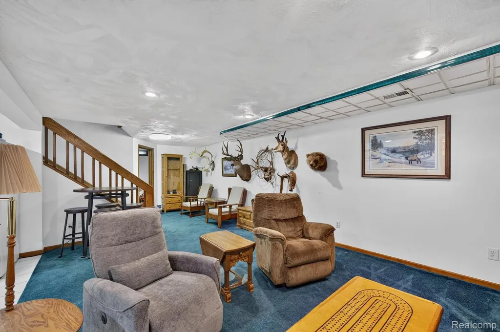 9968 Timothy Lane Green Oak Township MI 48178