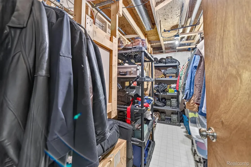 9968 Timothy Lane Green Oak Township MI 48178