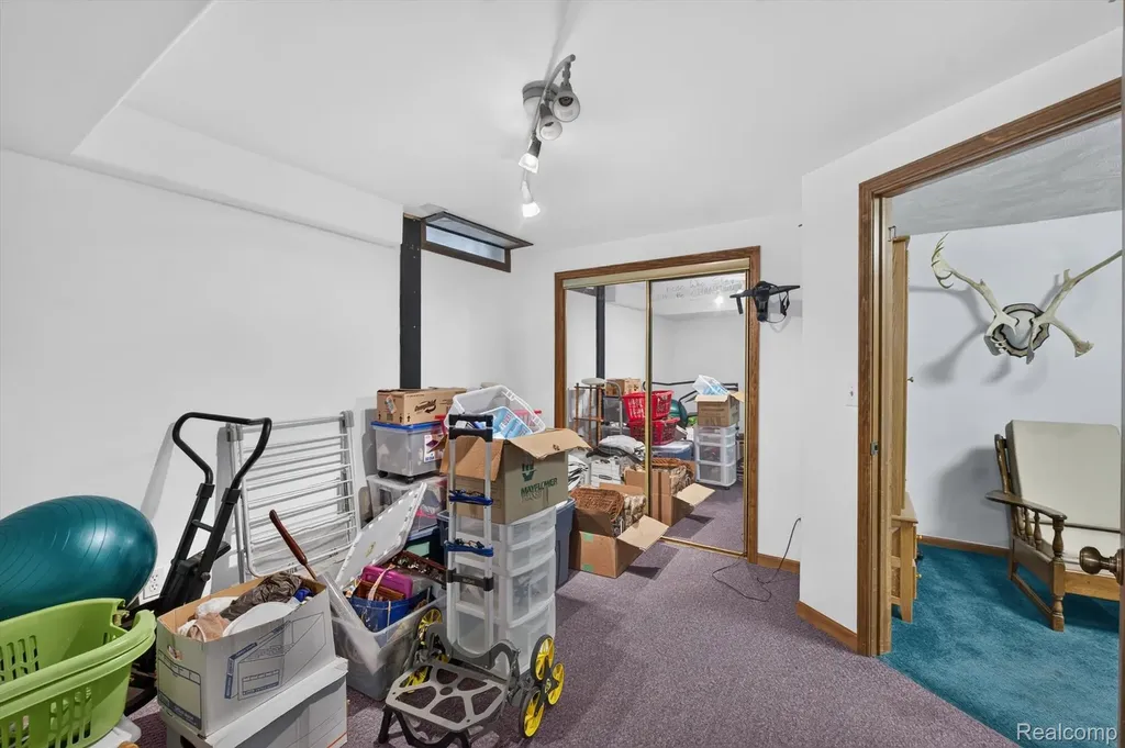 9968 Timothy Lane Green Oak Township MI 48178