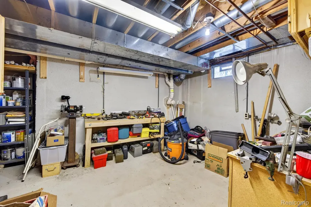 9968 Timothy Lane Green Oak Township MI 48178