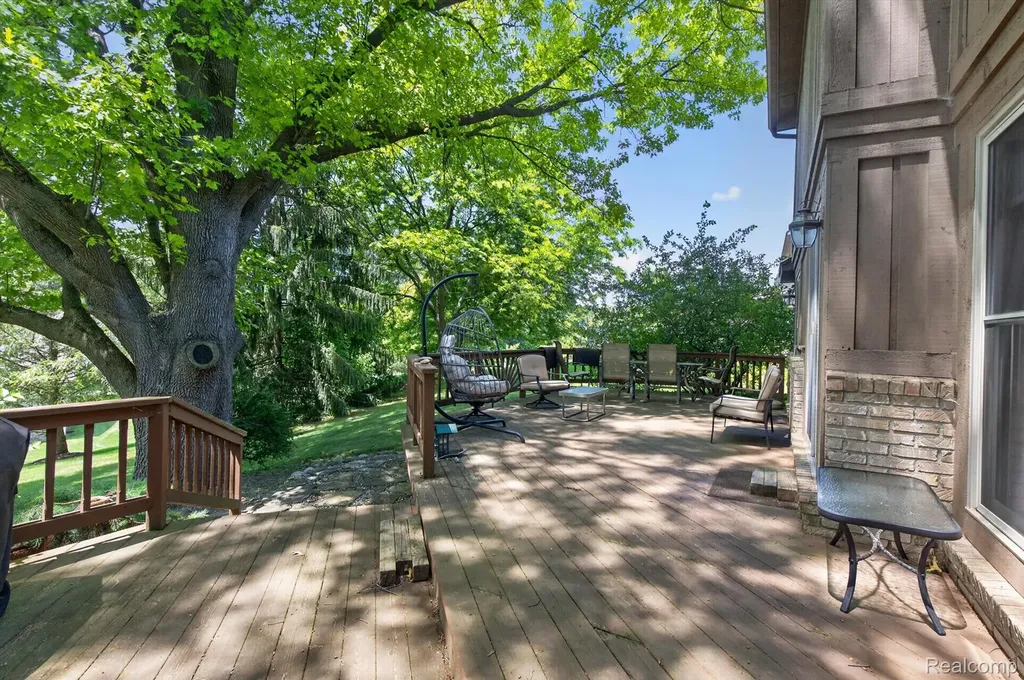9968 Timothy Lane Green Oak Township MI 48178