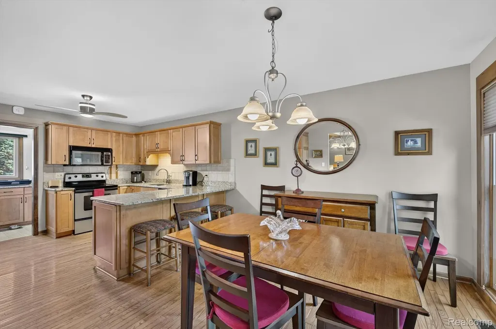 9968 Timothy Lane Green Oak Township MI 48178