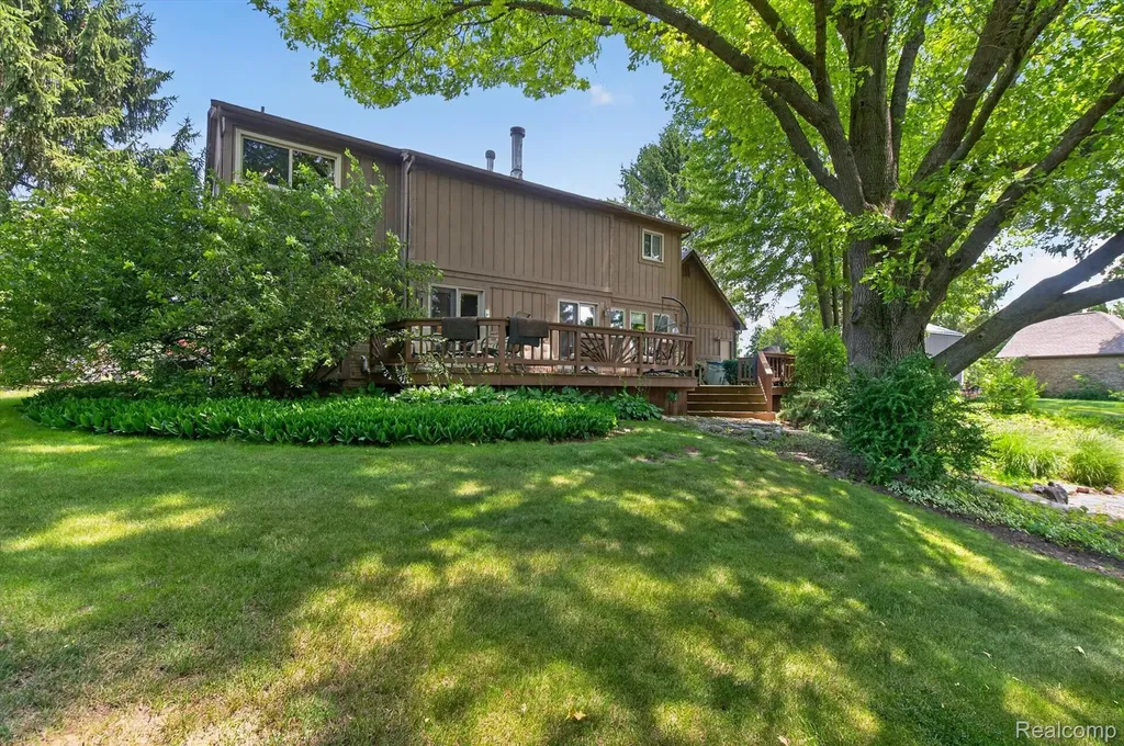 9968 Timothy Lane Green Oak Township MI 48178