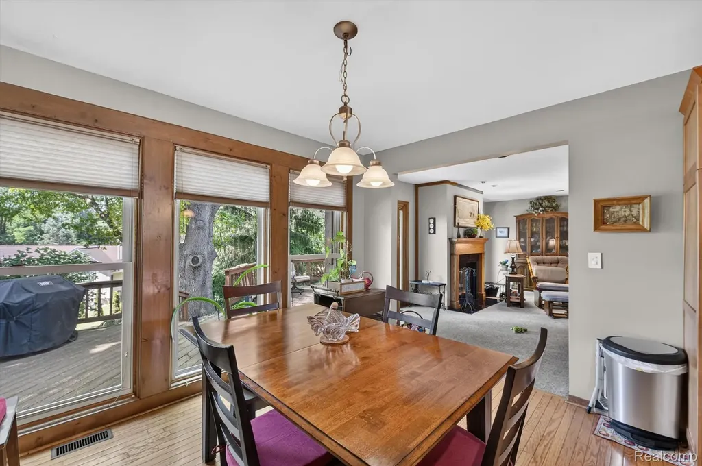 9968 Timothy Lane Green Oak Township MI 48178