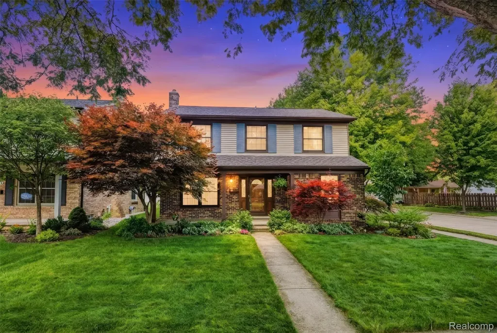1765 Robindale Avenue Dearborn City MI 48128