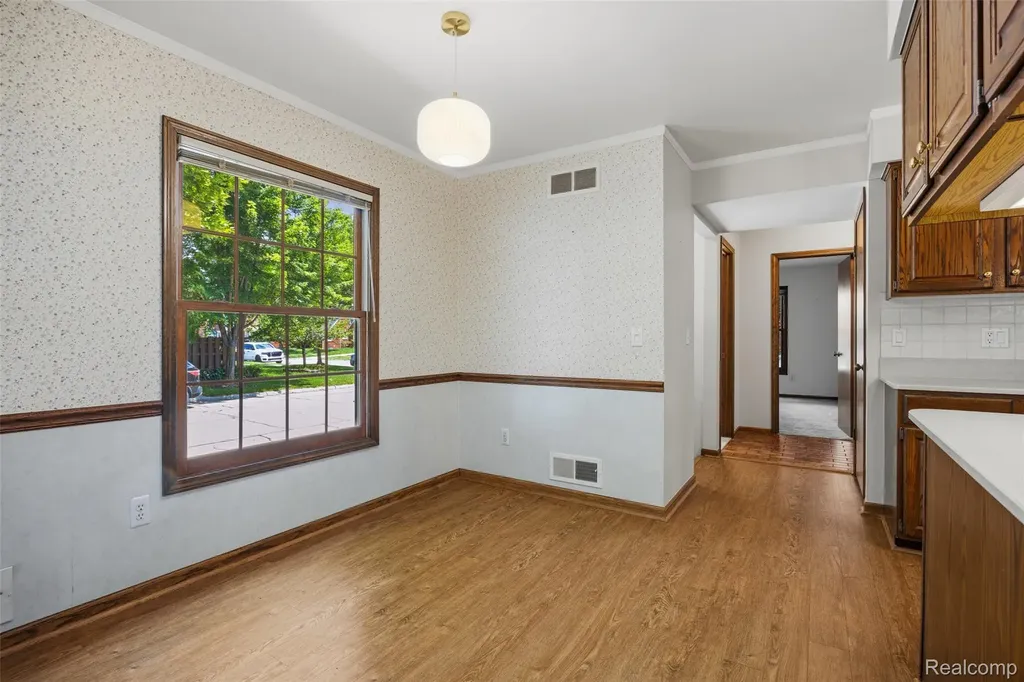 1765 Robindale Avenue Dearborn City MI 48128