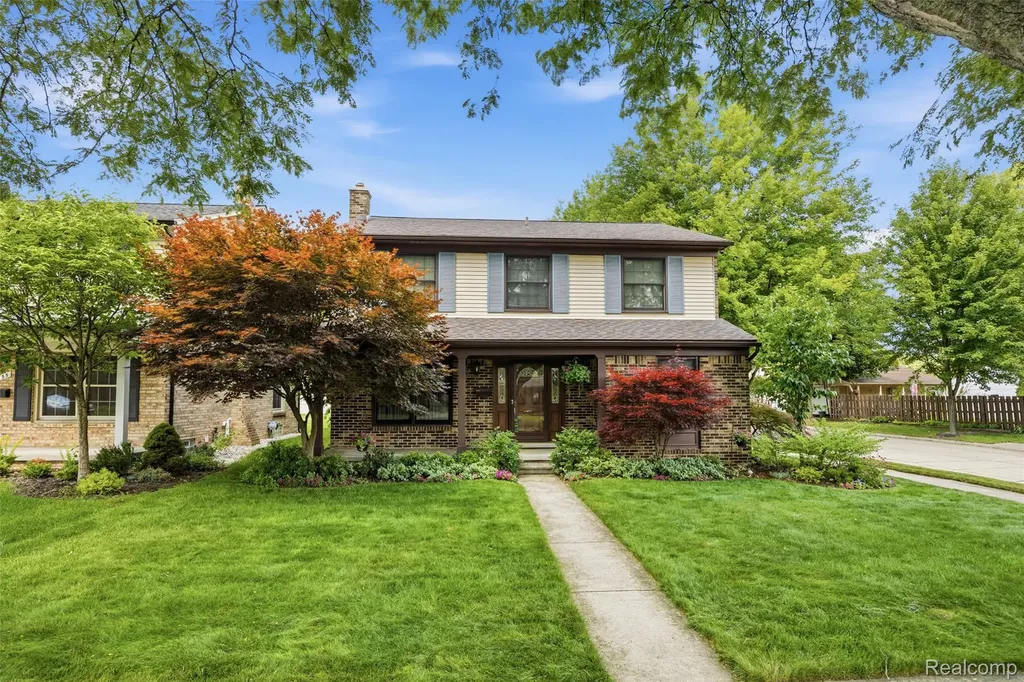 1765 Robindale Avenue Dearborn City MI 48128