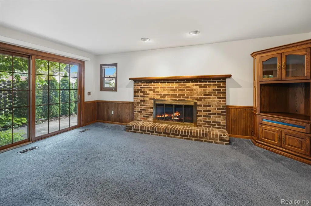 1765 Robindale Avenue Dearborn City MI 48128
