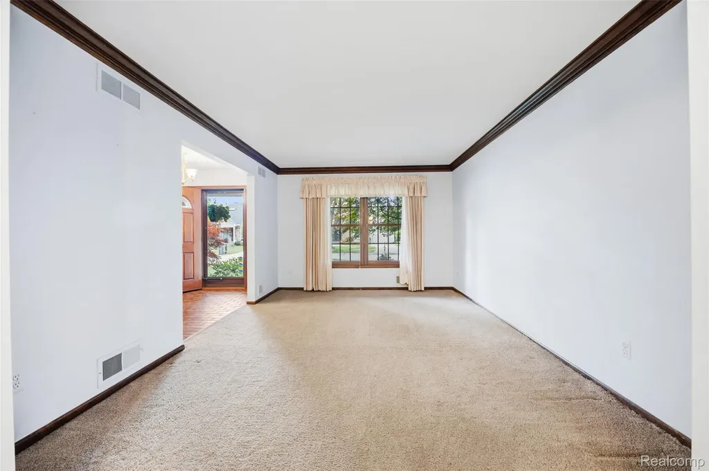 1765 Robindale Avenue Dearborn City MI 48128
