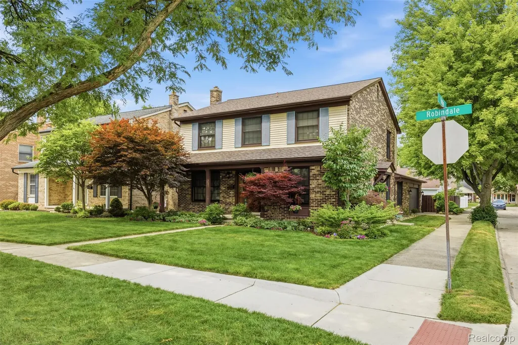 1765 Robindale Avenue Dearborn City MI 48128