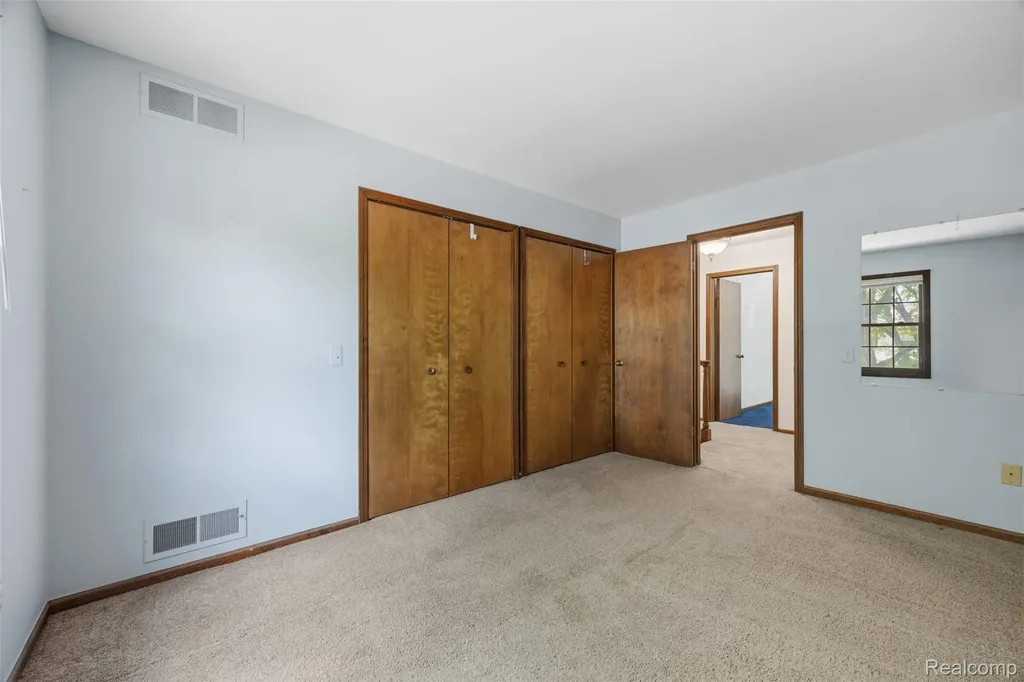 1765 Robindale Avenue Dearborn City MI 48128