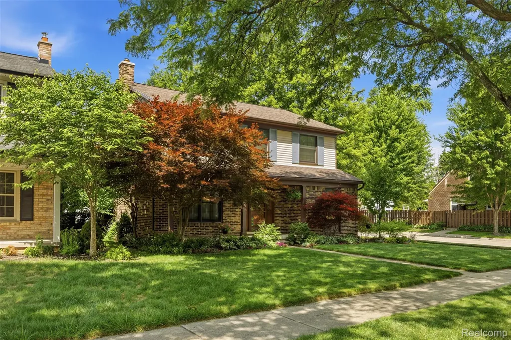 1765 Robindale Avenue Dearborn City MI 48128
